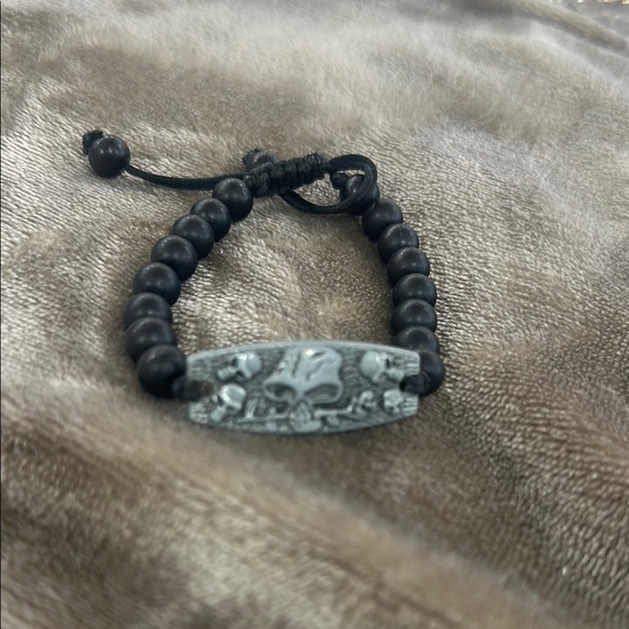 Black Beaded Bracelet with Silver Skull Accent - Picture 2 of 2